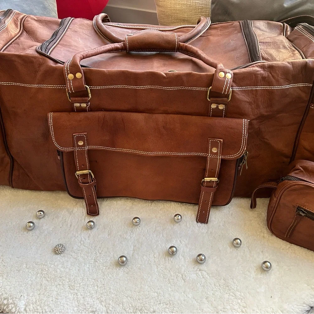 Iltalian Leather bag from Florence Italy classic full